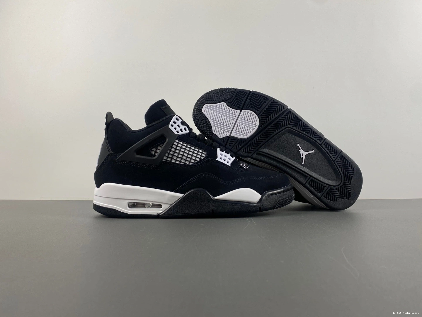 4 THUNDER JORDAN AIR RETRO FQ8138-001 'WHITE 0524
